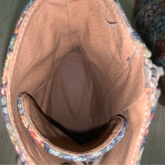 Anthropologie Sadie Lace-Up Boots Size 37, Vintage Victorian Floral US 7 Narrow - Picture 8 of 12